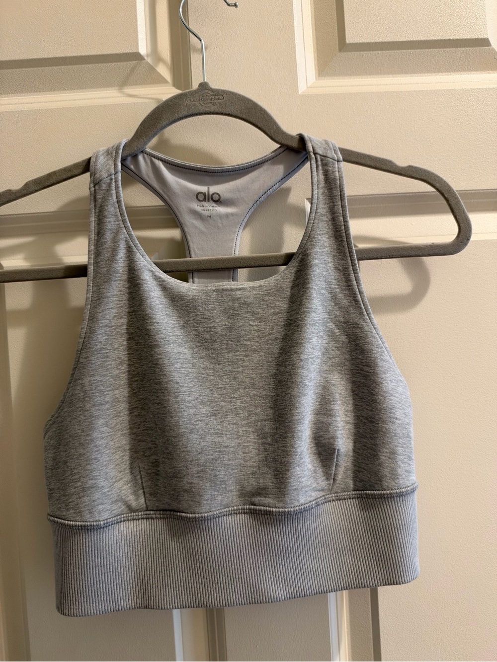 Alo Yoga Splendor Airbrush Sports Bra Heather Dove Grey Medium